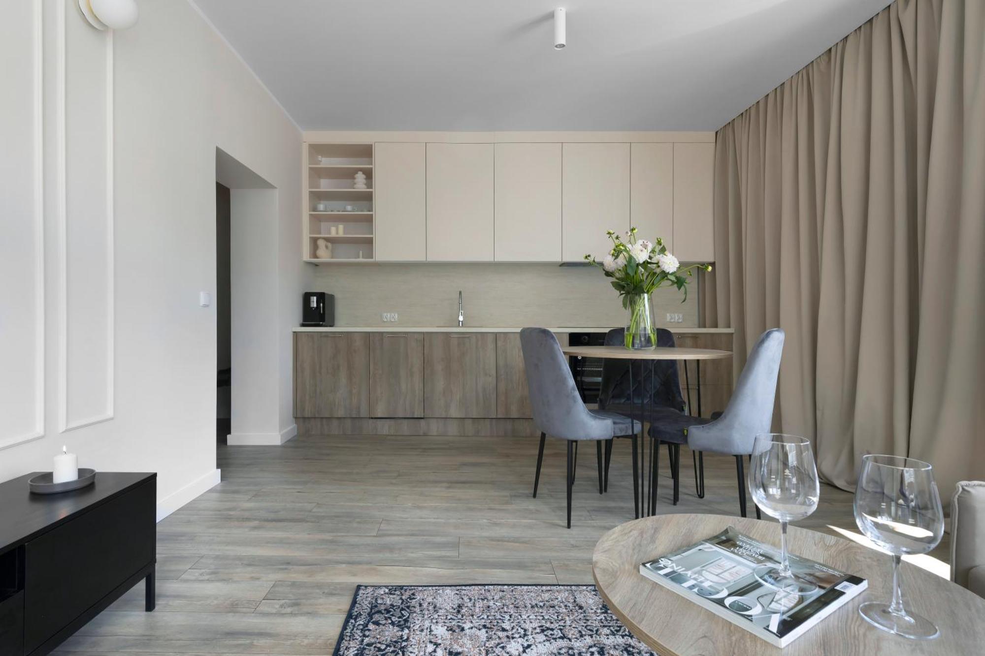 Elite Apartments Zakopianska Deluxe กดัญสก์ ภายนอก รูปภาพ